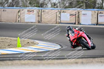 media/Apr-18-2025-TrackDaz (Fri) [[45f5874c44]]/B Group/Session 4 (Turn 6 - Outside)/